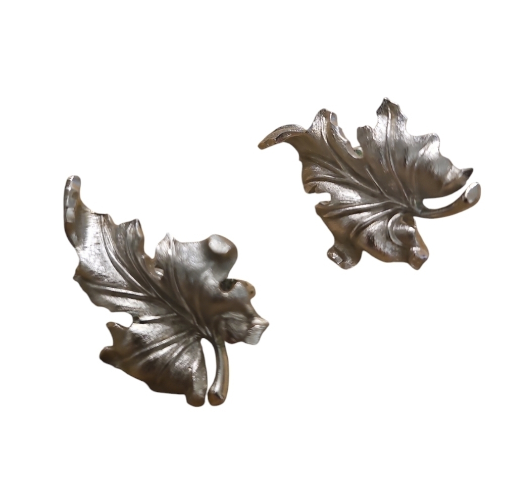 Vintage Trifari Silvertone Leaf Clip on Earrings
